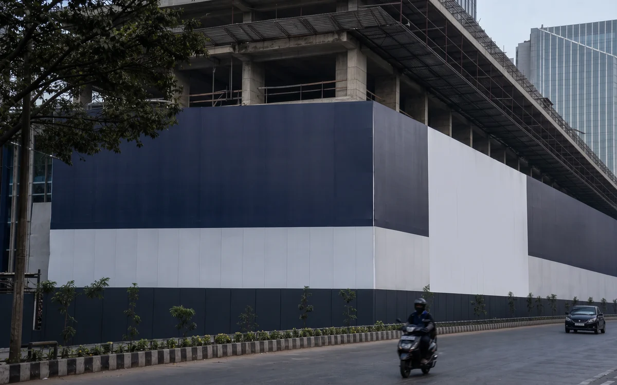 Infrastructure & projects: Hoarding Fabrication, Impulse Branding Solutions